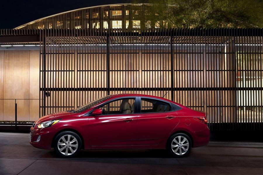  Hyundai Accent 2012 года  (фото 27 из 30)